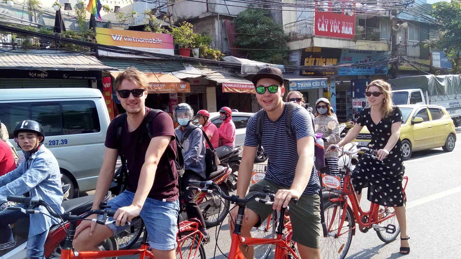 Hanoi City Bike Tour in Early Morning